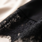Damen-Minikleid mit Stehkragen und Spitzenbesatz