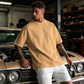 💥👕 LOSE FIT – VOLLE BEWEGUNGSFREIHEIT. Kurzarm-Shirt für Männer. Urban Style, atmungsaktiv & alltagstauglich. Ob Stadt, Couch oder Café – du siehst immer gut aus. ⚡🌆
