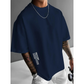 💥👕 LOSE FIT – VOLLE BEWEGUNGSFREIHEIT. Kurzarm-Shirt für Männer. Urban Style, atmungsaktiv & alltagstauglich. Ob Stadt, Couch oder Café – du siehst immer gut aus. ⚡🌆