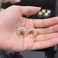 💥👂 PEARL HOOPS – ABER ANDERS. Faux Pearl Basket Hoop Earrings. Ein Körbchen voller Eleganz. Leicht, zeitlos & immer eine gute Idee. Für Büro, Date & Feier. ⚡✨