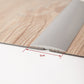 🔥 50% RABATT | Selbstklebende Flexible Bodenübergangsleiste | Langlebiges Weiches PVC | Nahtloser Übergang | Staub- & Wasserresistent | 4 cm & 5 cm 🏠✨